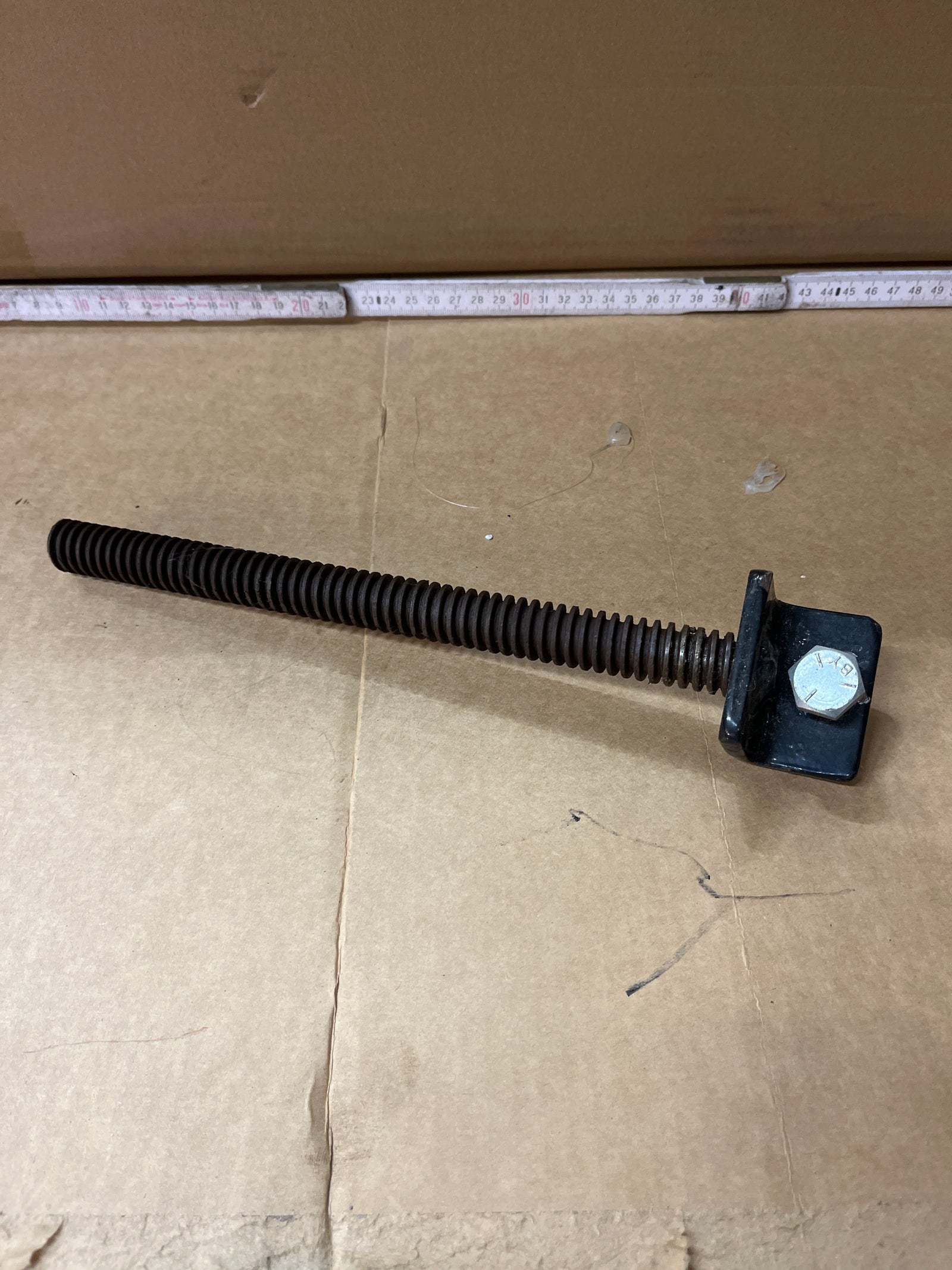 900066 - Screw Adjuster (57" Rough Cut Models & Model Pro60K & Pro60V)