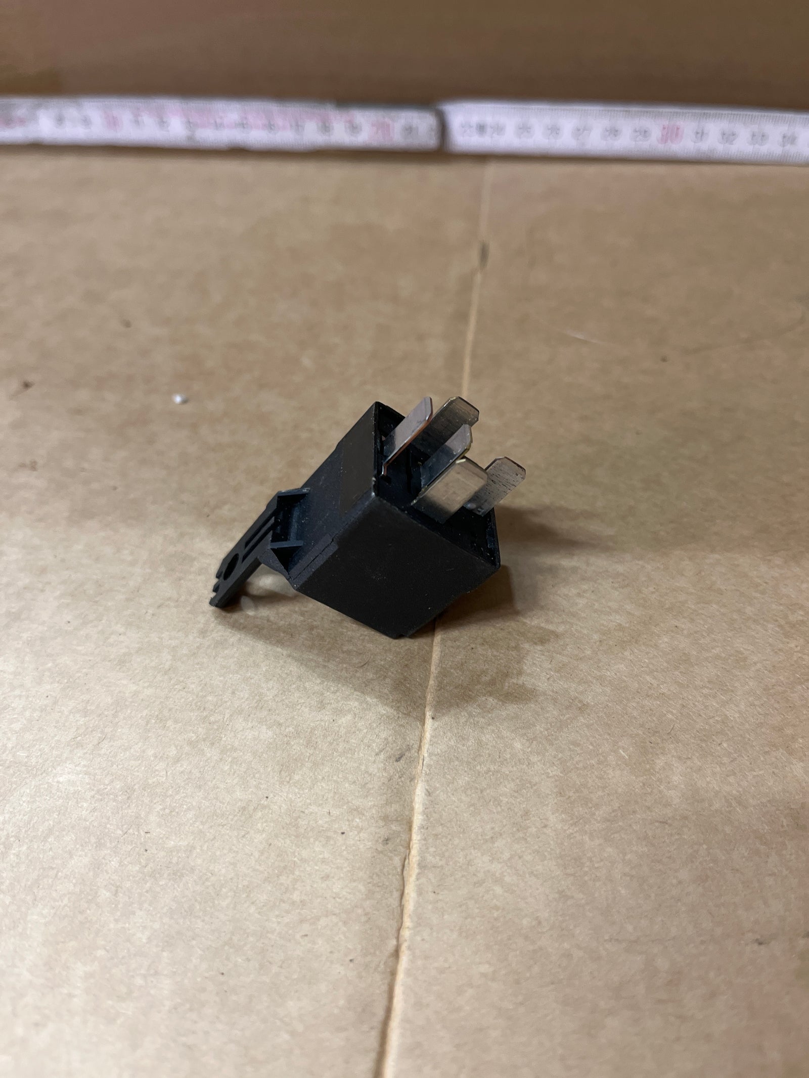 BOS1840 - Relæ til ATV Wagon UT 1600