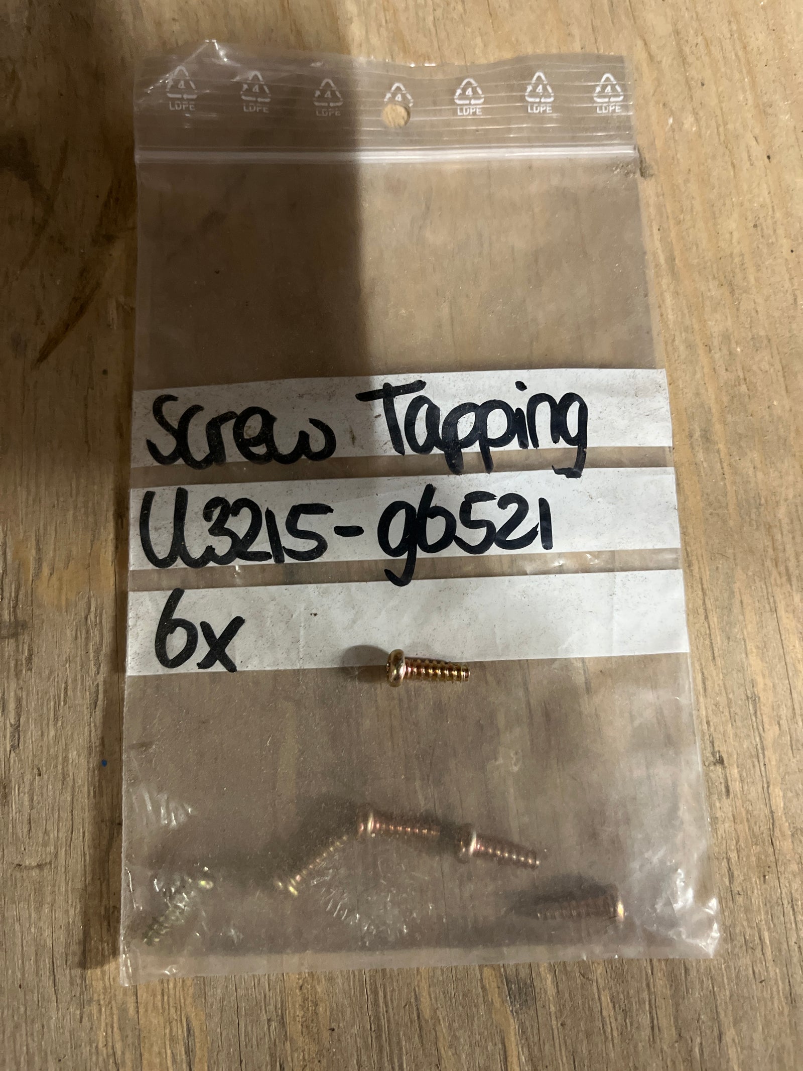 U3215-96521 - SCREW, TAPPING