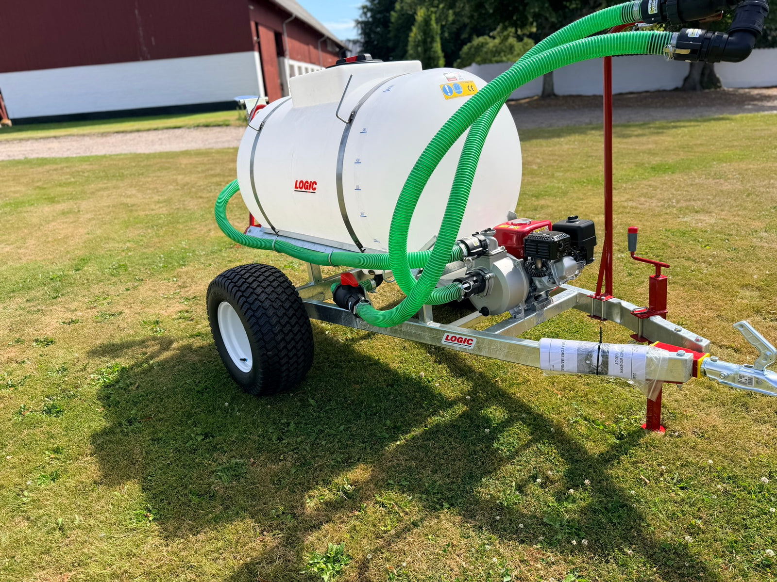 Logic SLB620HM 600 liter vandvogn med Honda-motorpumpe