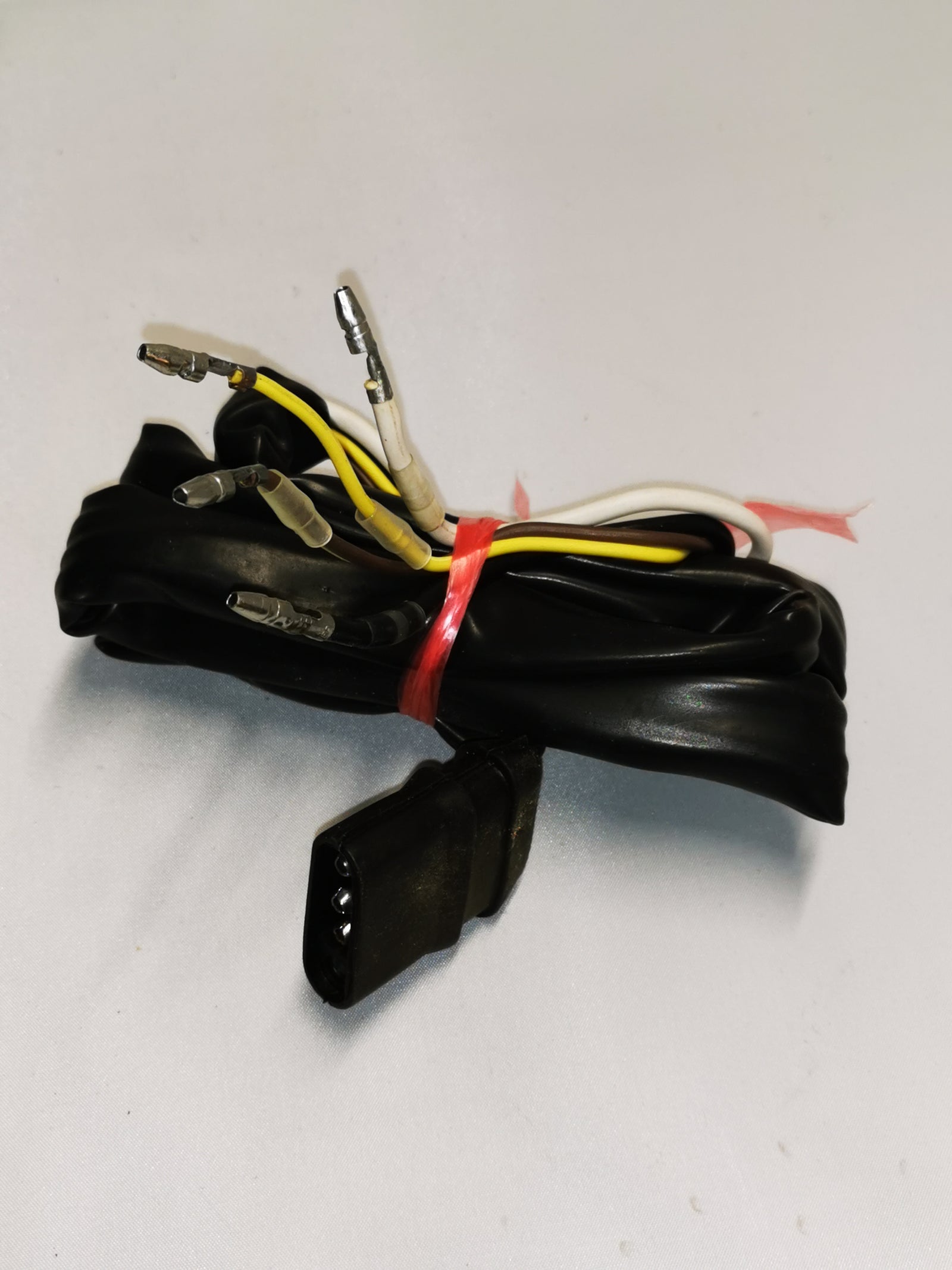 BOS1815 - ATV Wagon 4 polet fladt hanstik stik plus ledning (sidder i trækstang på ATV Wagon og er modpart til BOS1836)