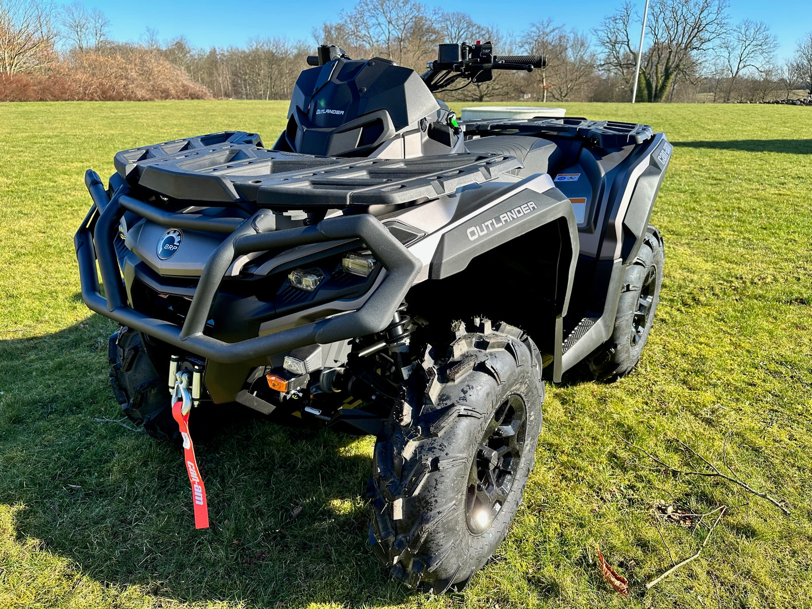Can-Am Outlander 650 XU+ T3a 60 km/t Platinum Satin 2023 (3RPA) (UDGÅET MODEL)